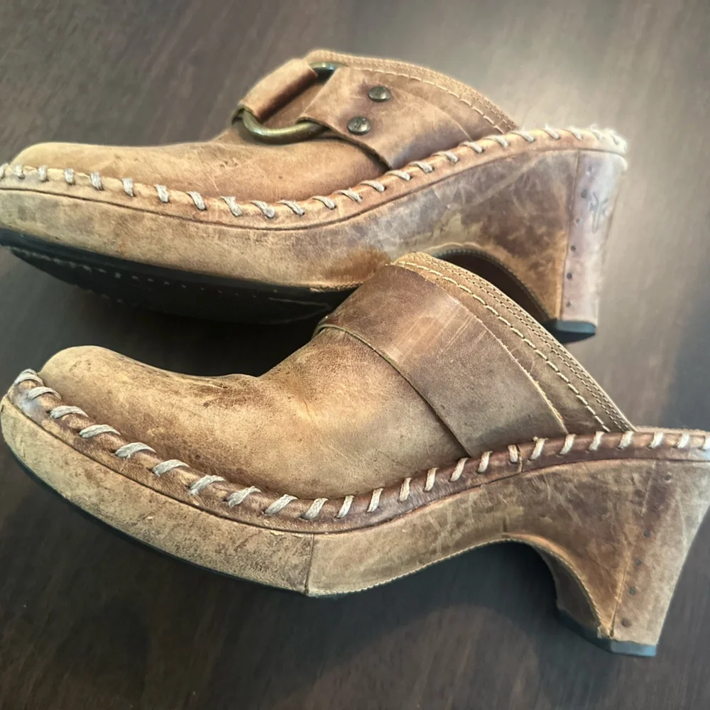 Frye Charlotte Leather Harness Ring Mule Clogs Brown Size 6.5M - Picture 6 of 10